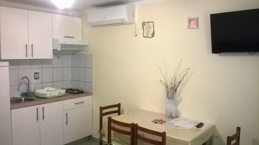 Apartment Rose Pula Exterior photo